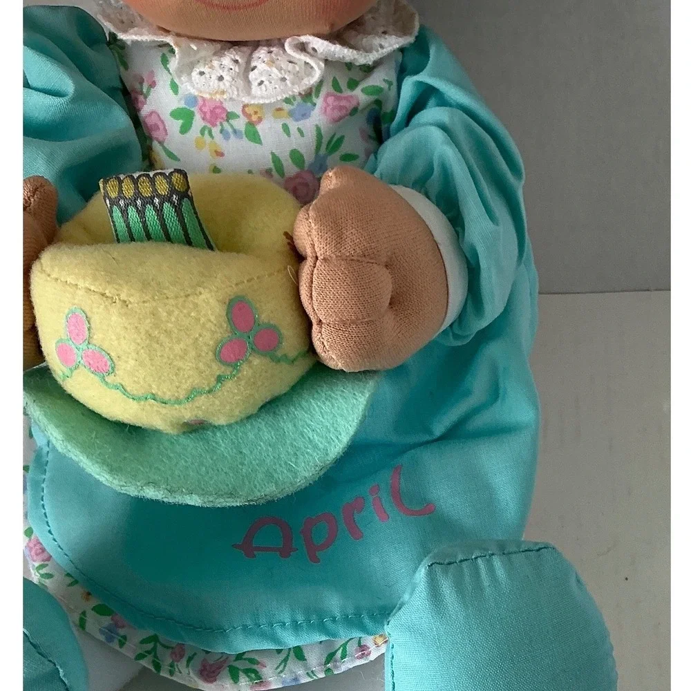 Precious Moments Y2K April Birthday Cloth Doll Floral Dress Teal Apron 12